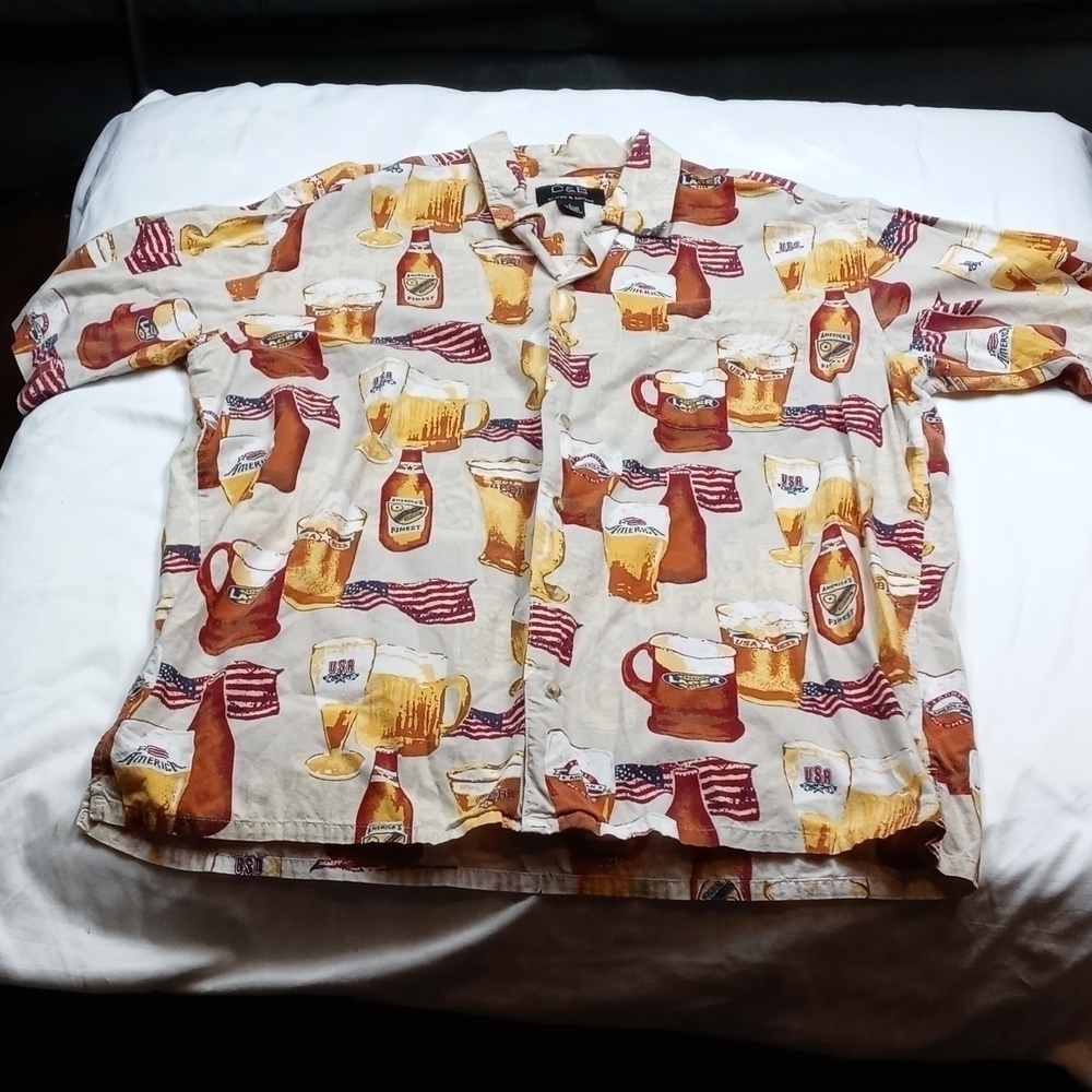 C & B Sport by Croft & Barrow mens short sleeved button down beer shirt